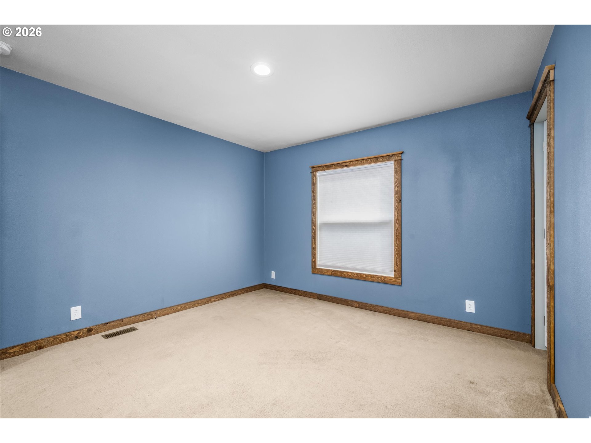 975 N 16TH ST, Cottage Grove, OR, 97424