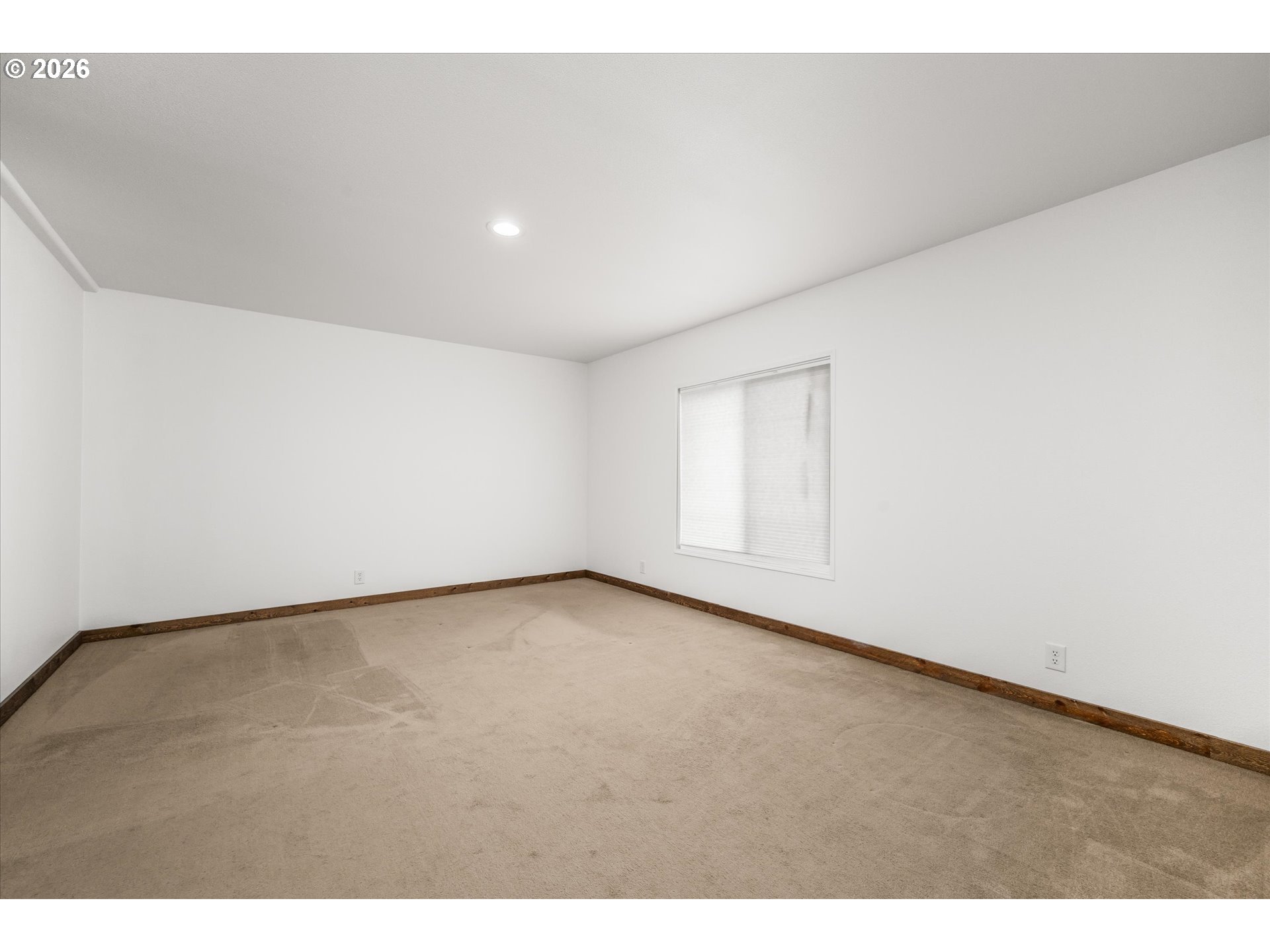 975 N 16TH ST, Cottage Grove, OR, 97424