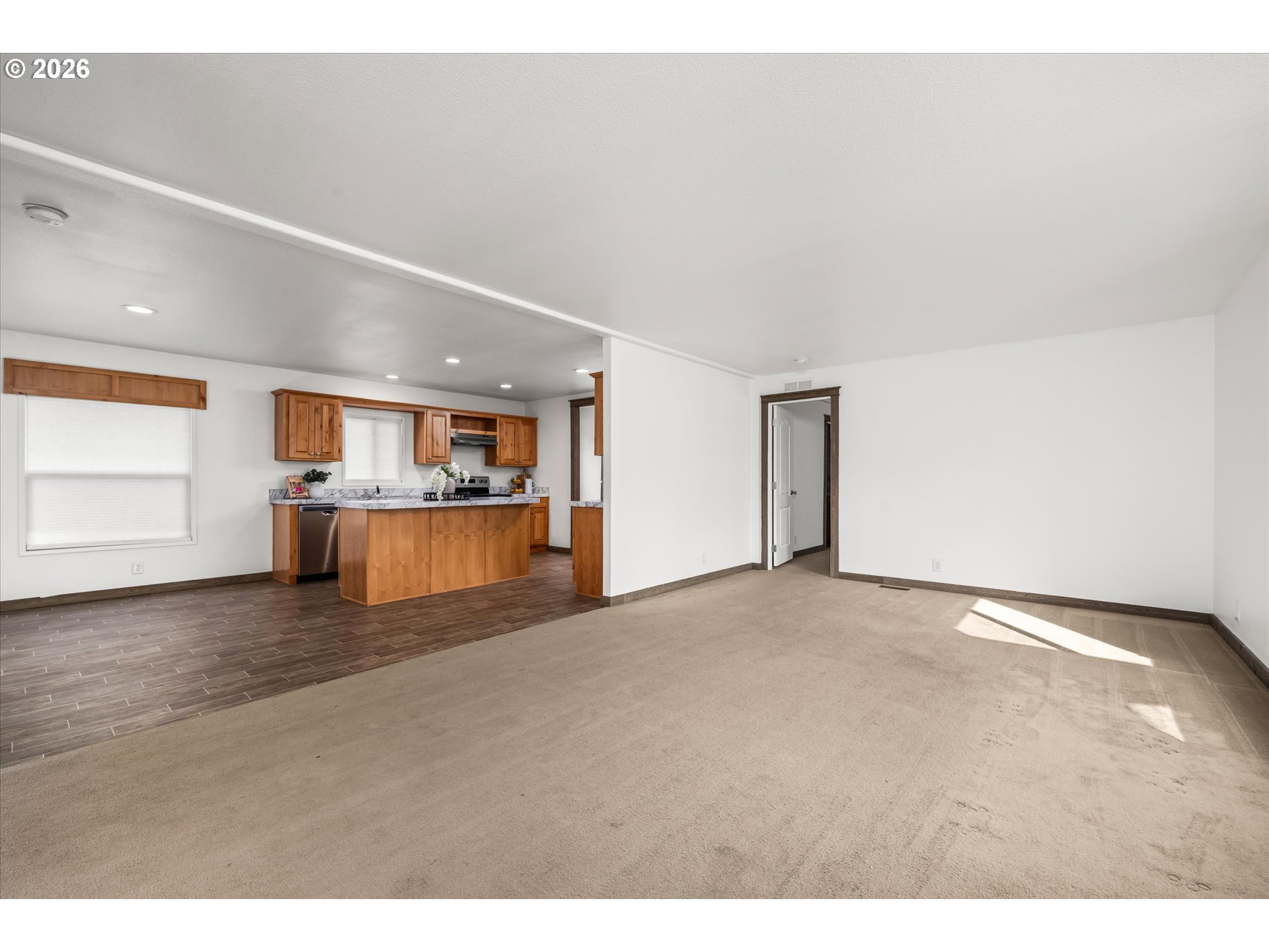 975 N 16TH ST, Cottage Grove, OR, 97424