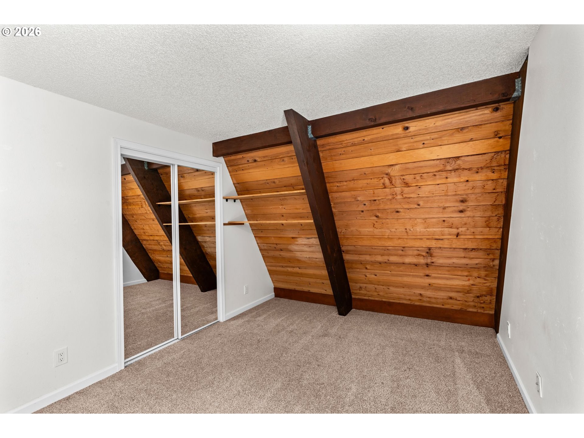 Property photo 16 of 33