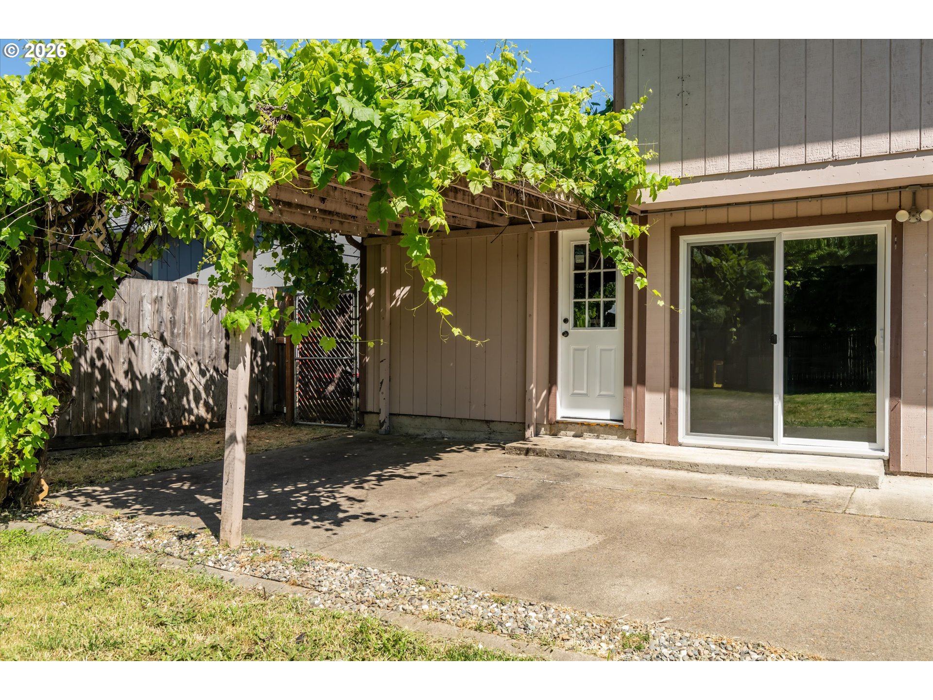 1537 NW RACHEL AVE, Roseburg, OR 97471