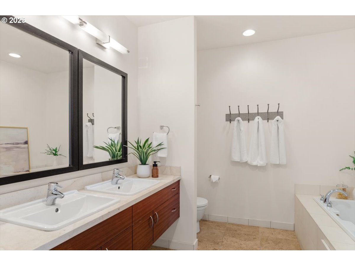 Photo #25: 515718407 Listing: Photo #25