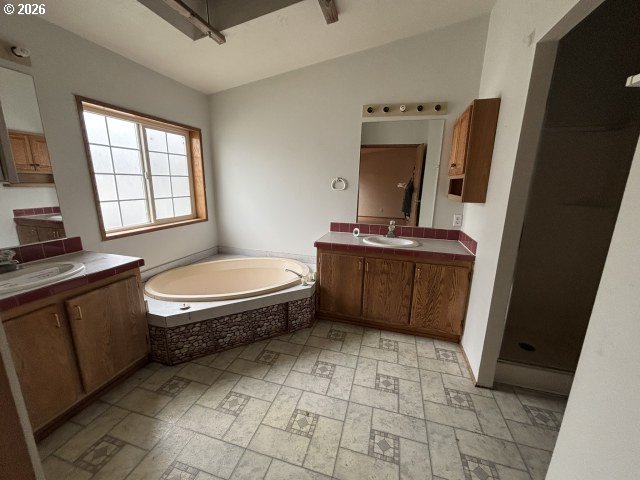 420 E 9TH AVE, Junction City, OR, 97448