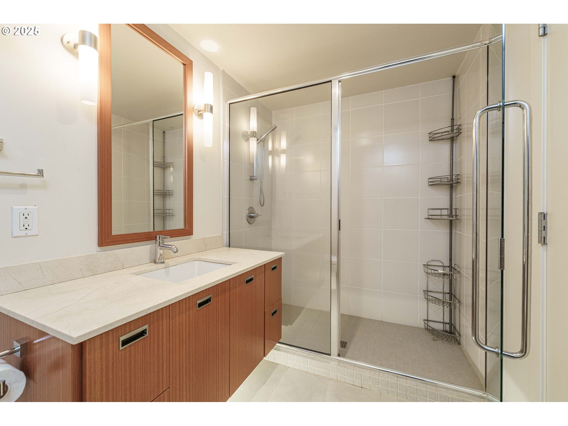 Photo #15: 516204119 Listing: Photo #15