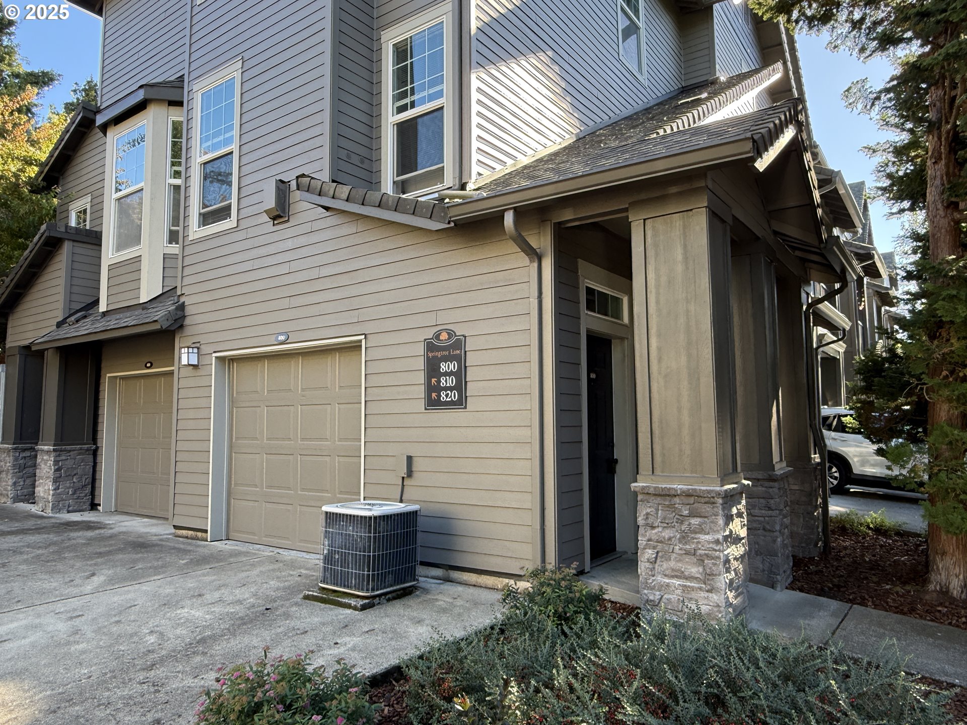 Photo #2: 517915979 Listing: Photo #2