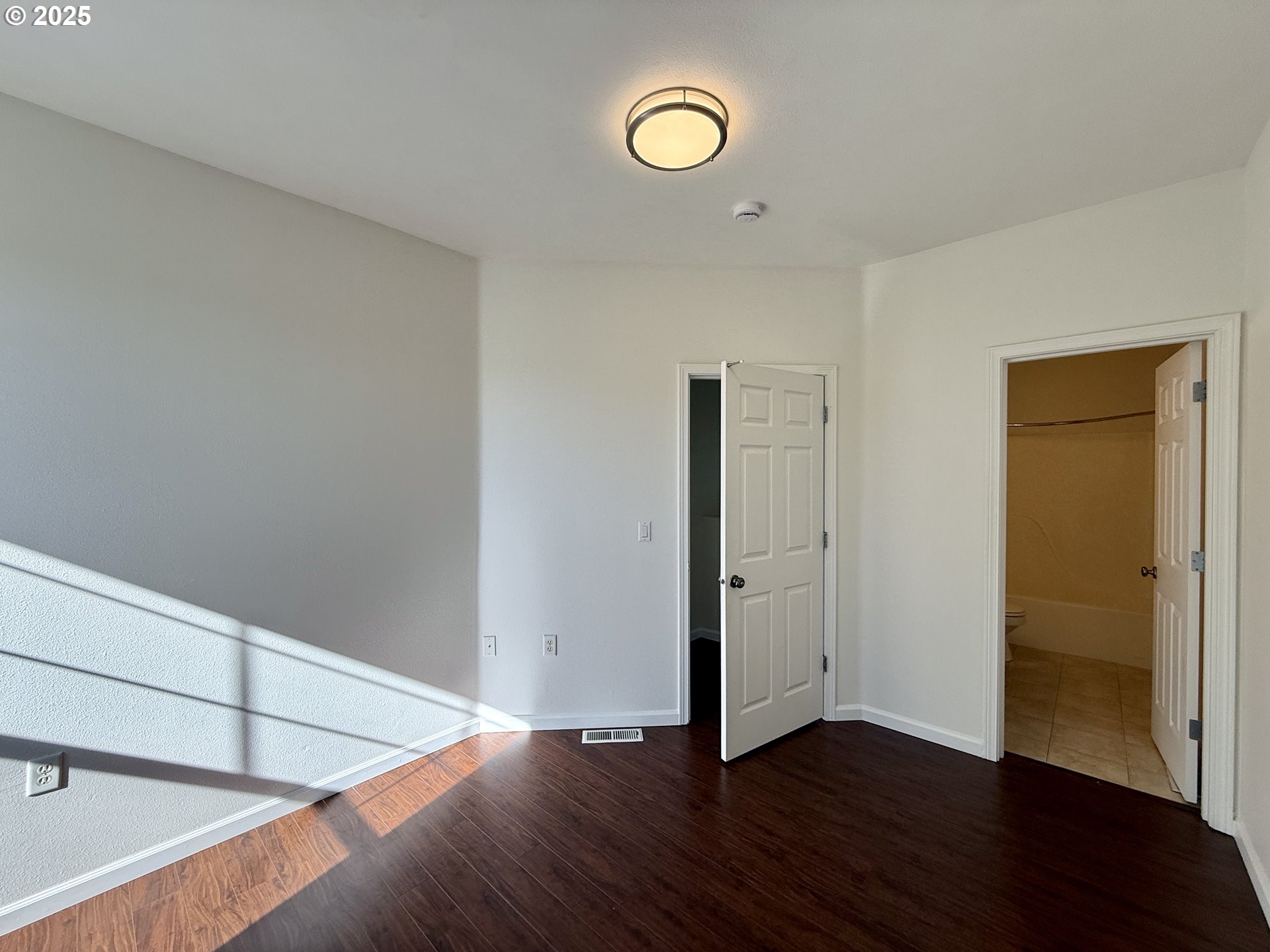 Photo #27: 517915979 Listing: Photo #27