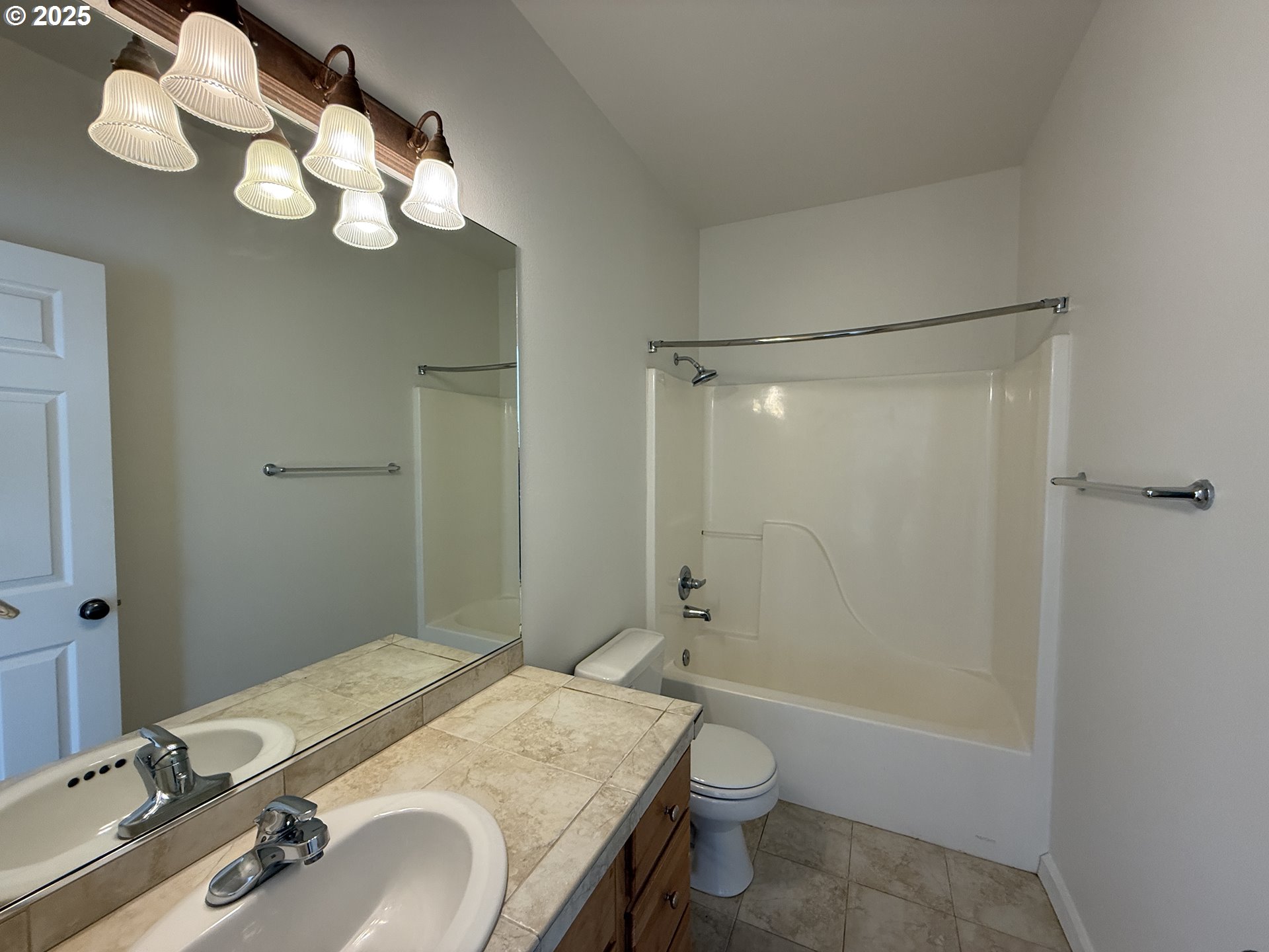 Photo #28: 517915979 Listing: Photo #28