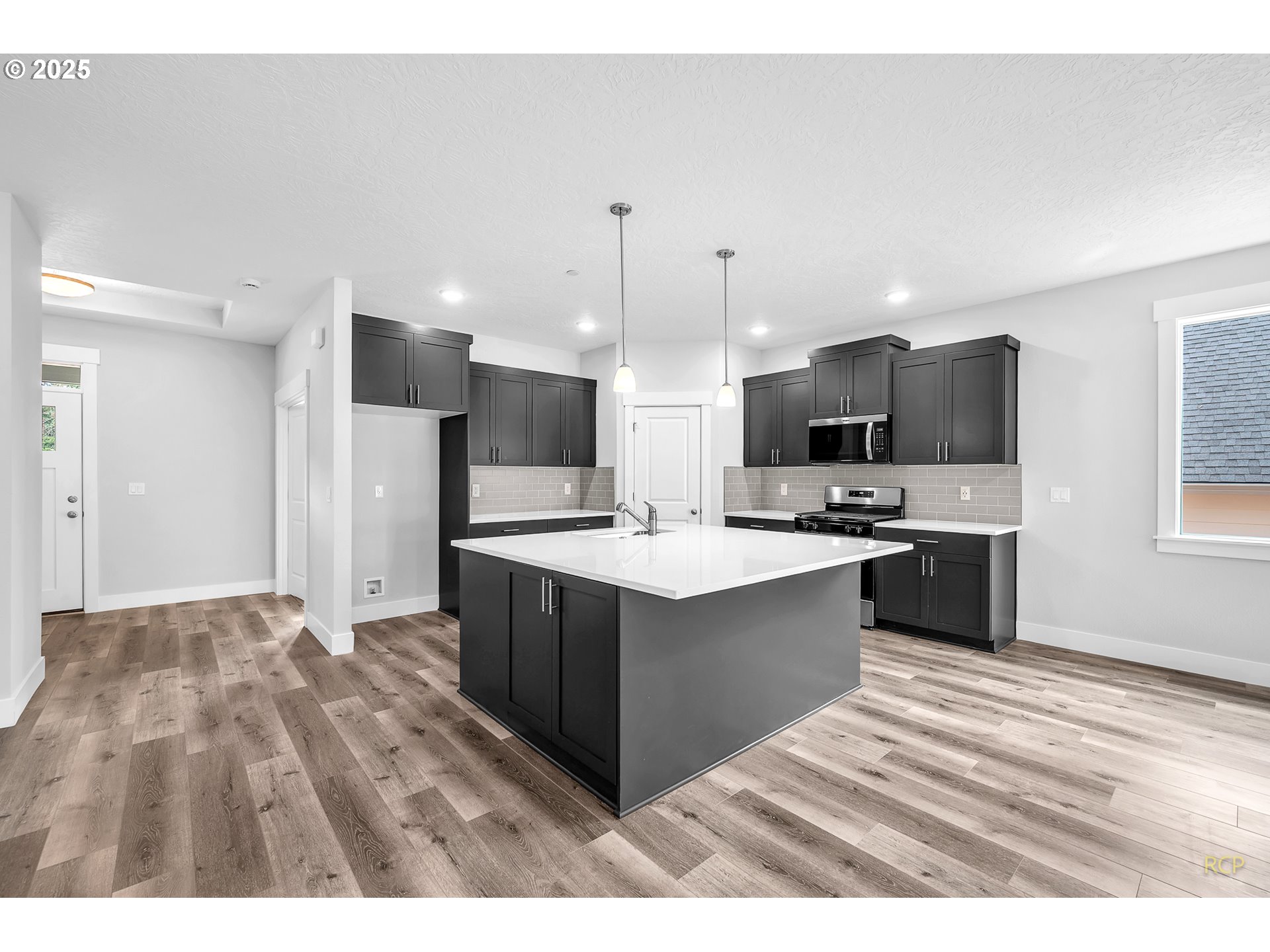 781 RILEY DR, Silverton, OR, 97381