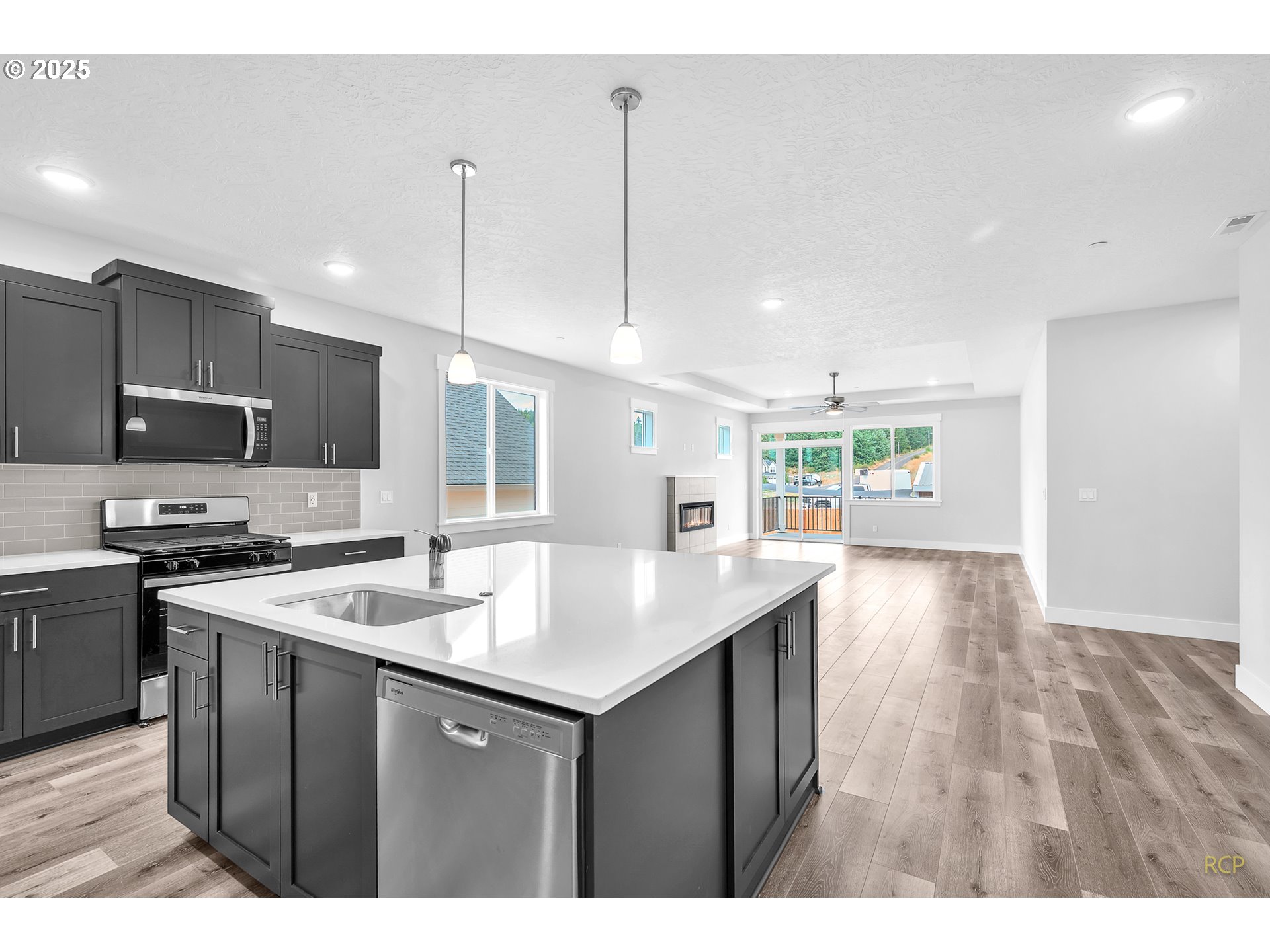 781 RILEY DR, Silverton, OR, 97381