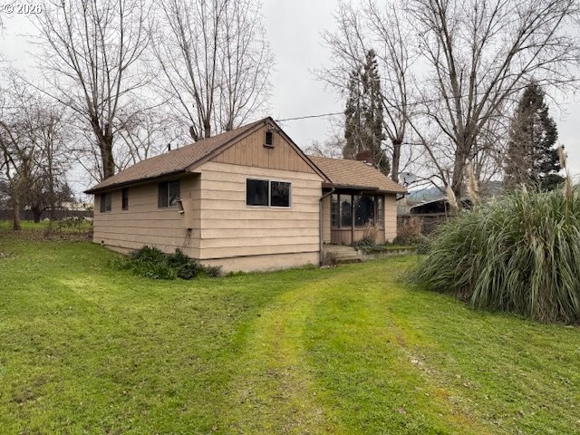 381 SE GREGORY DR, Winston, OR, 97496