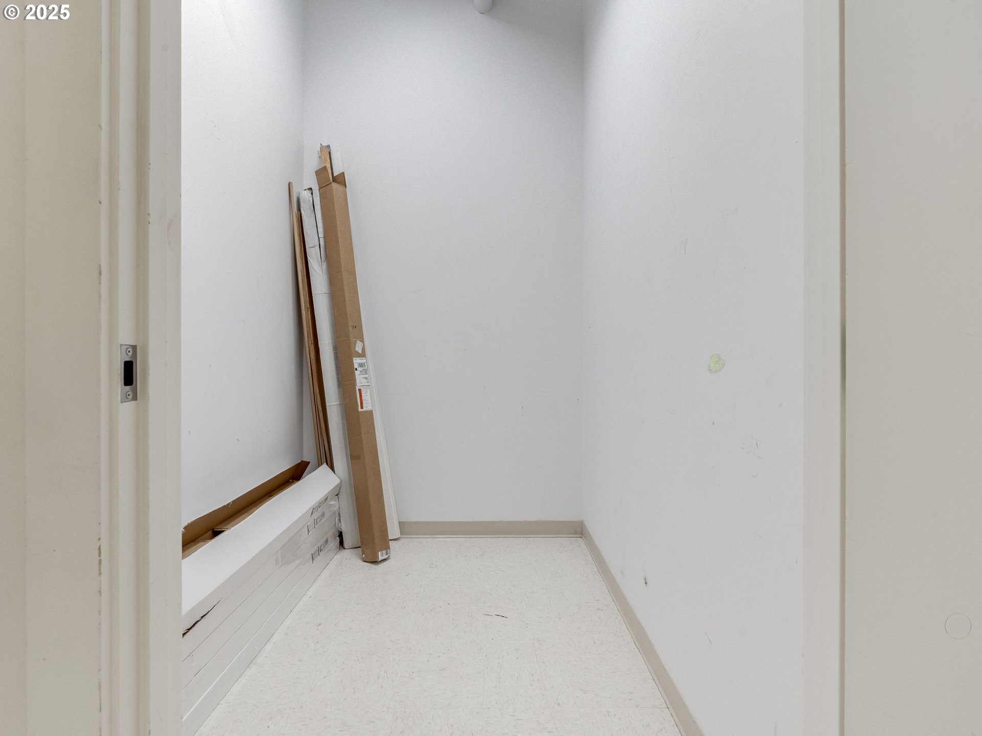 Photo #28: 518846702 Listing: Photo #28