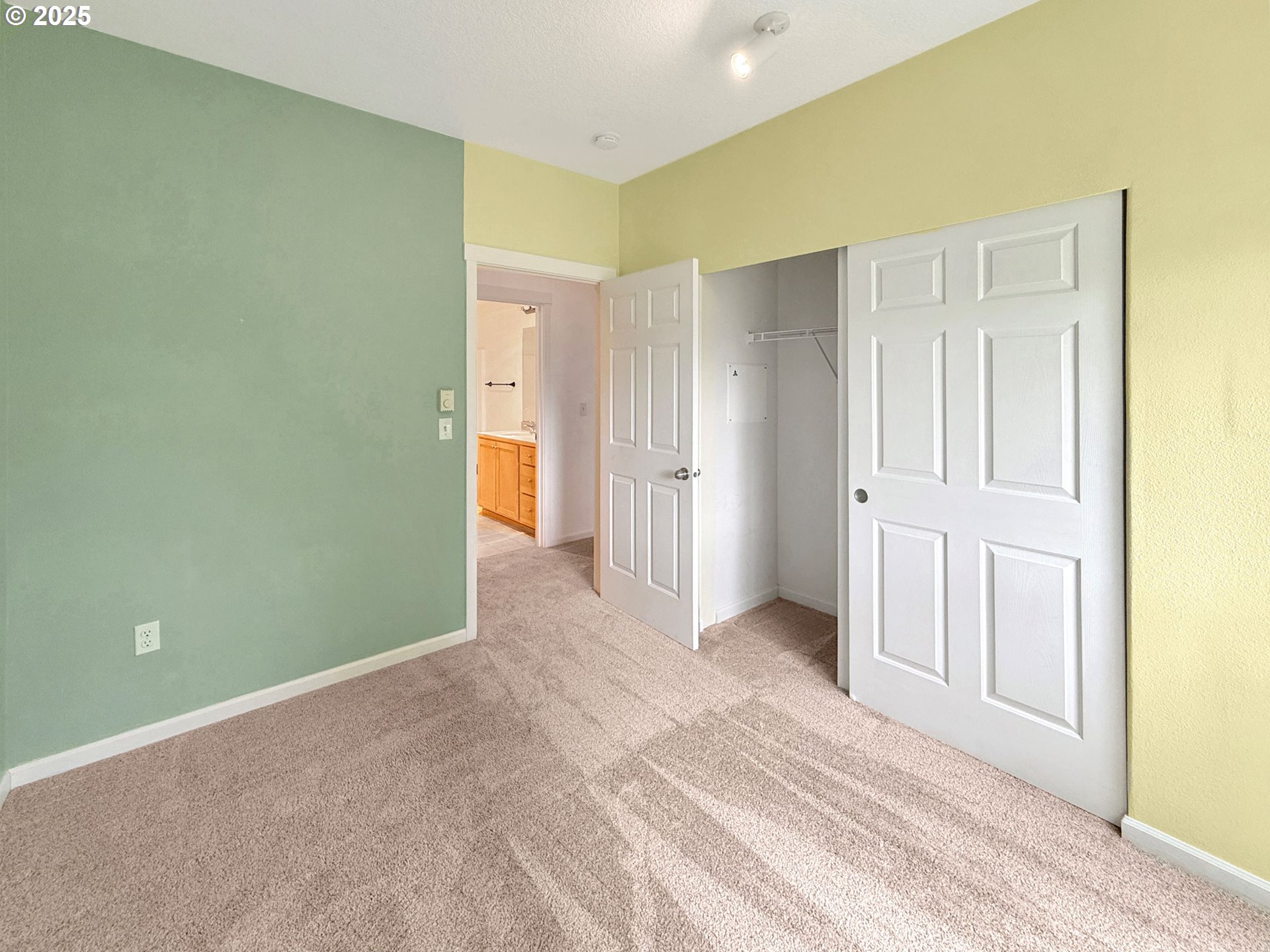 Photo #12: 518854763 Listing: Photo #12