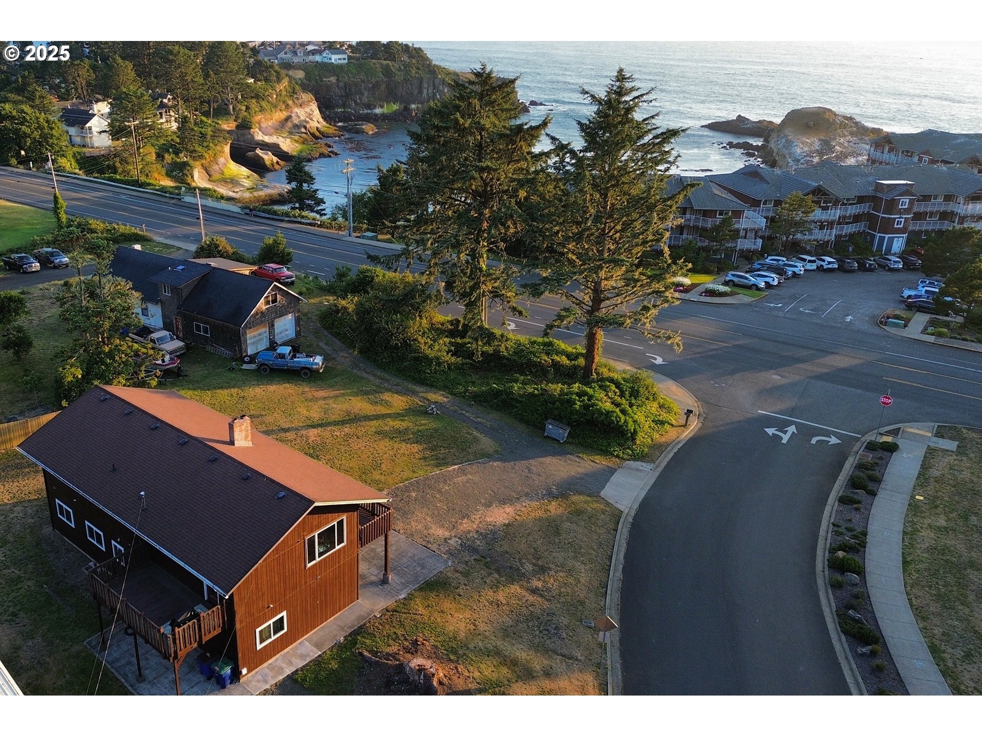 4470 LAKEVIEW BLVD, Lake Oswego, OR, 97035