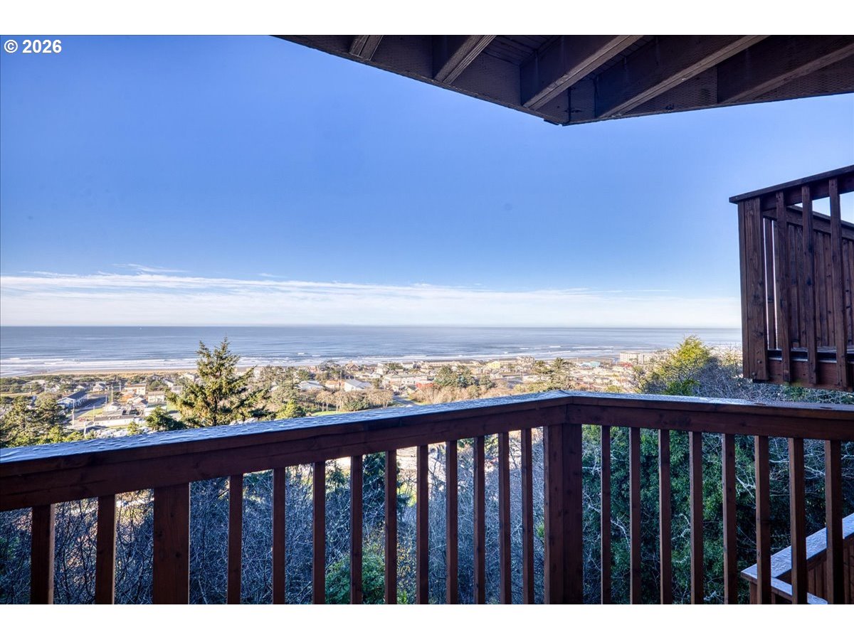 333 PACIFIC VIEW DR, Rockaway Beach, OR, 97136
