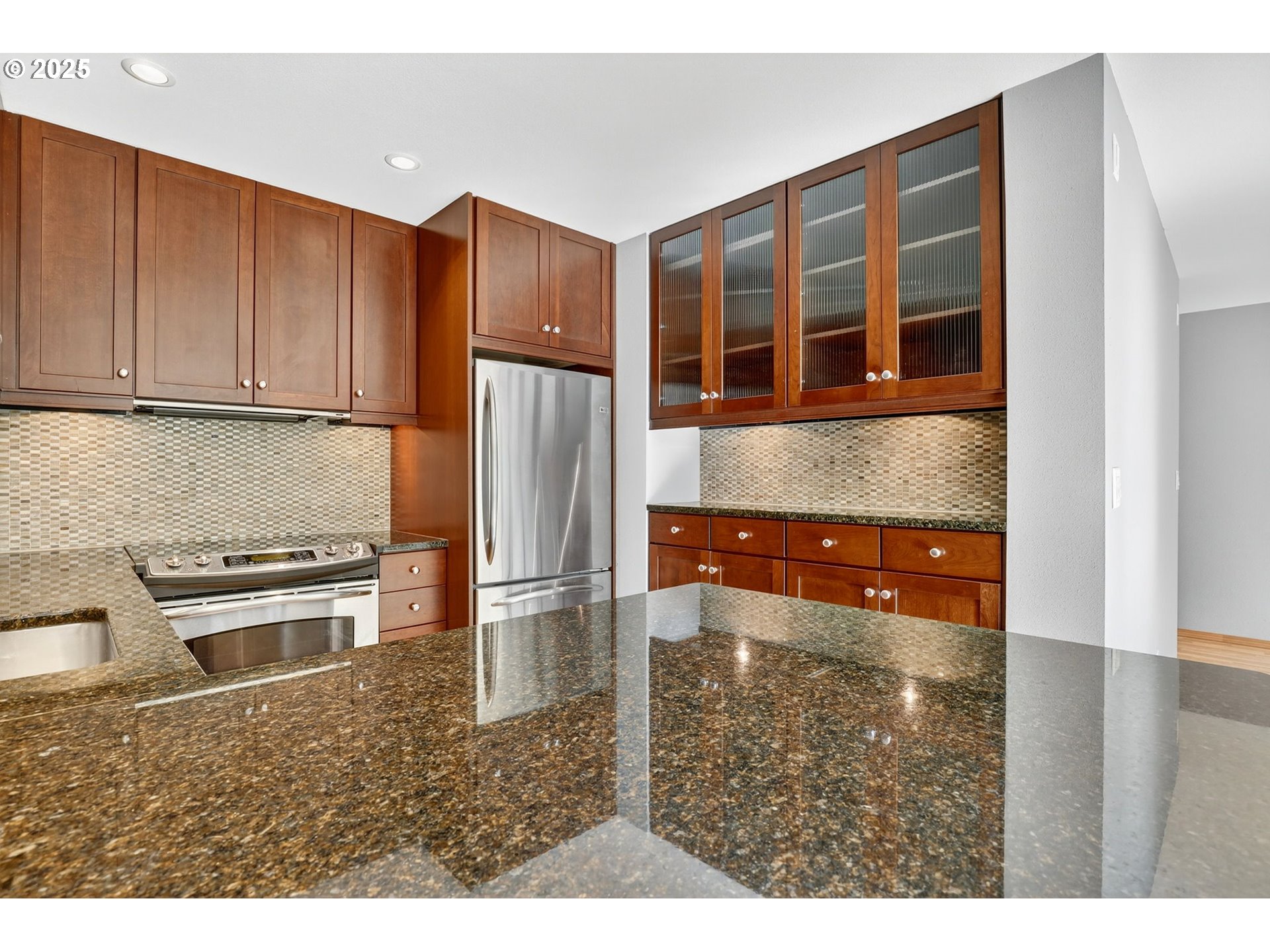 Photo #2: 520308782 Listing: Photo #2