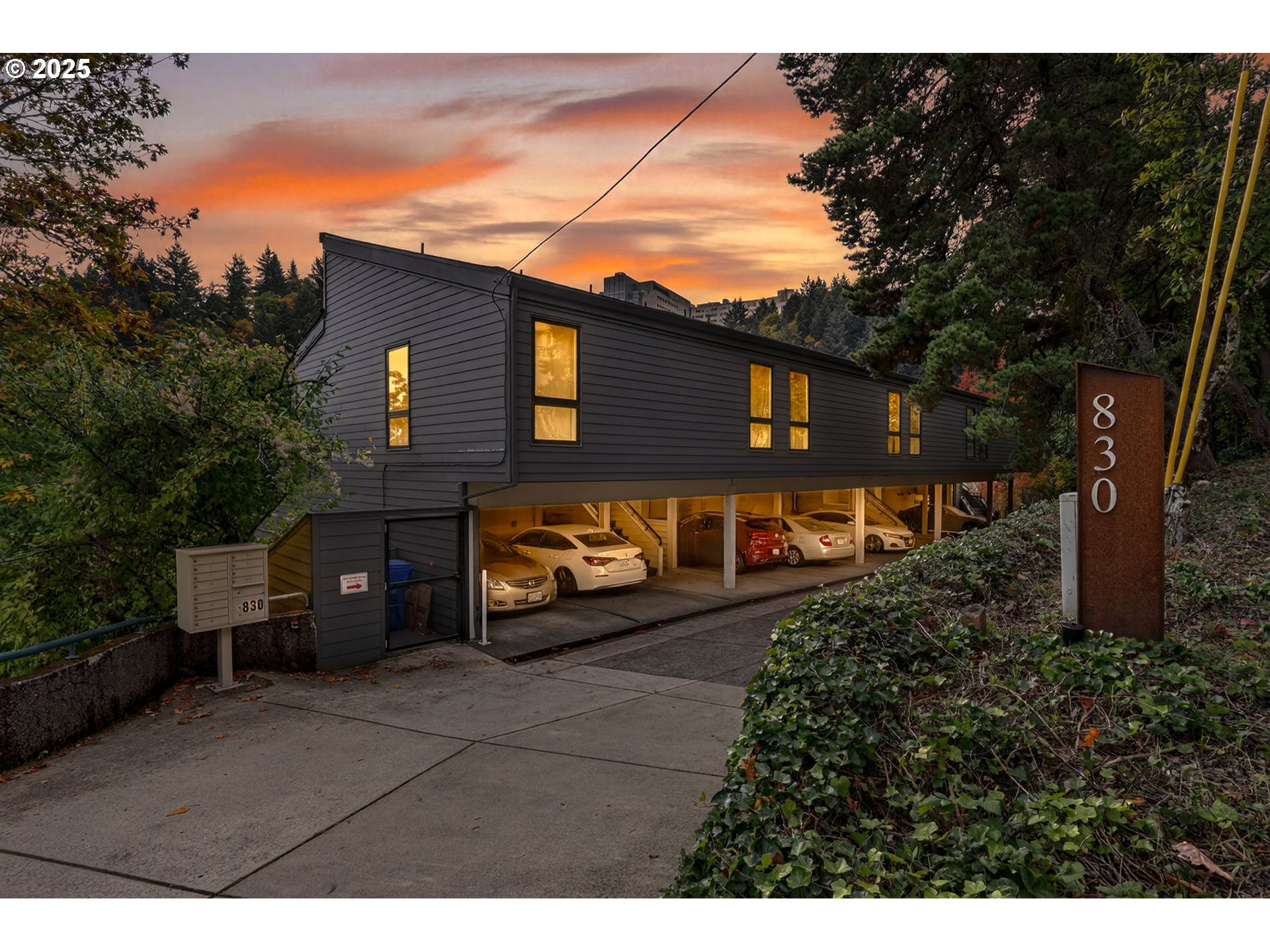 Photo #1: 520308782 Listing: Photo #1