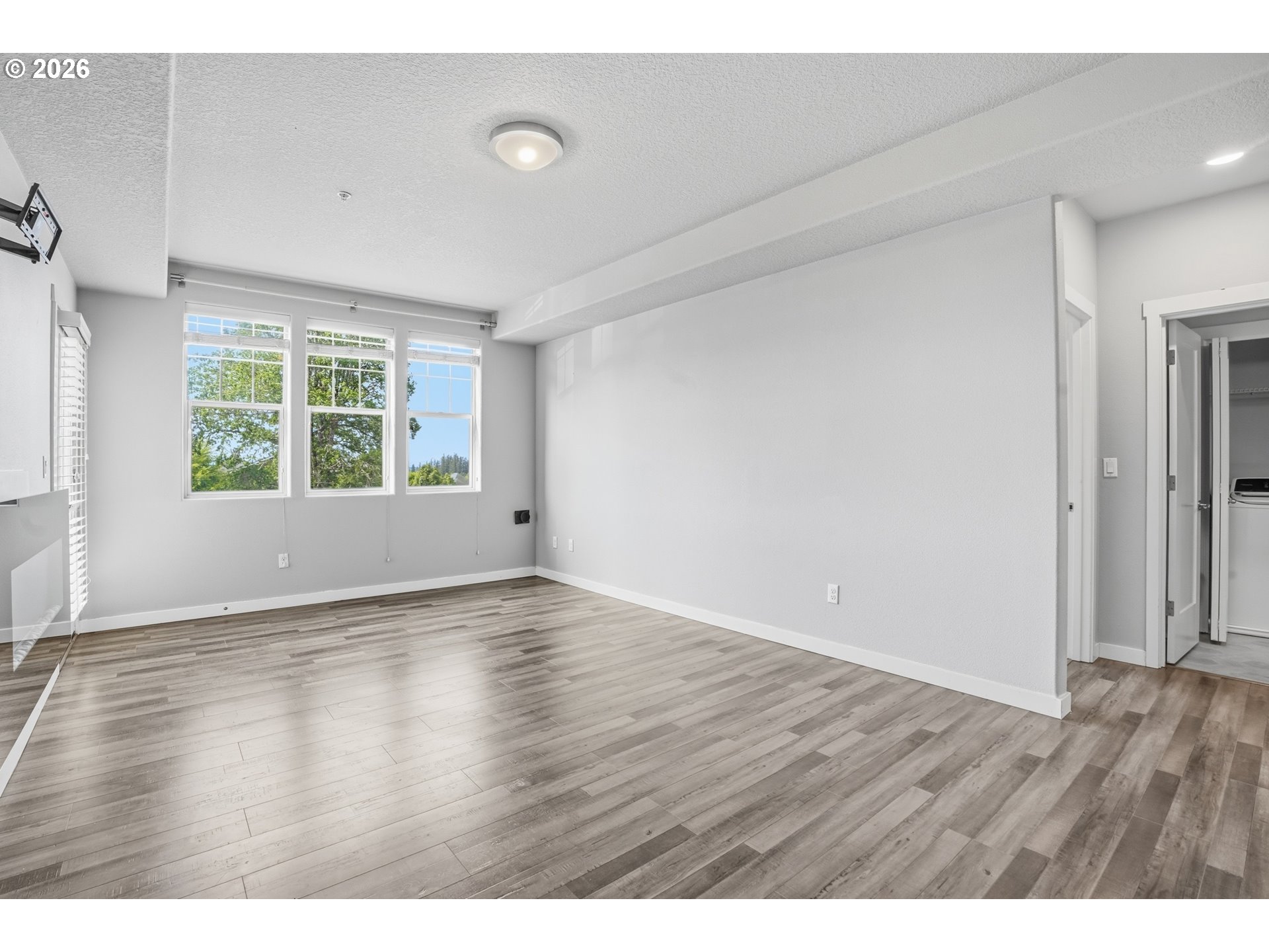 Photo #7: 521811924 Listing: Photo #7