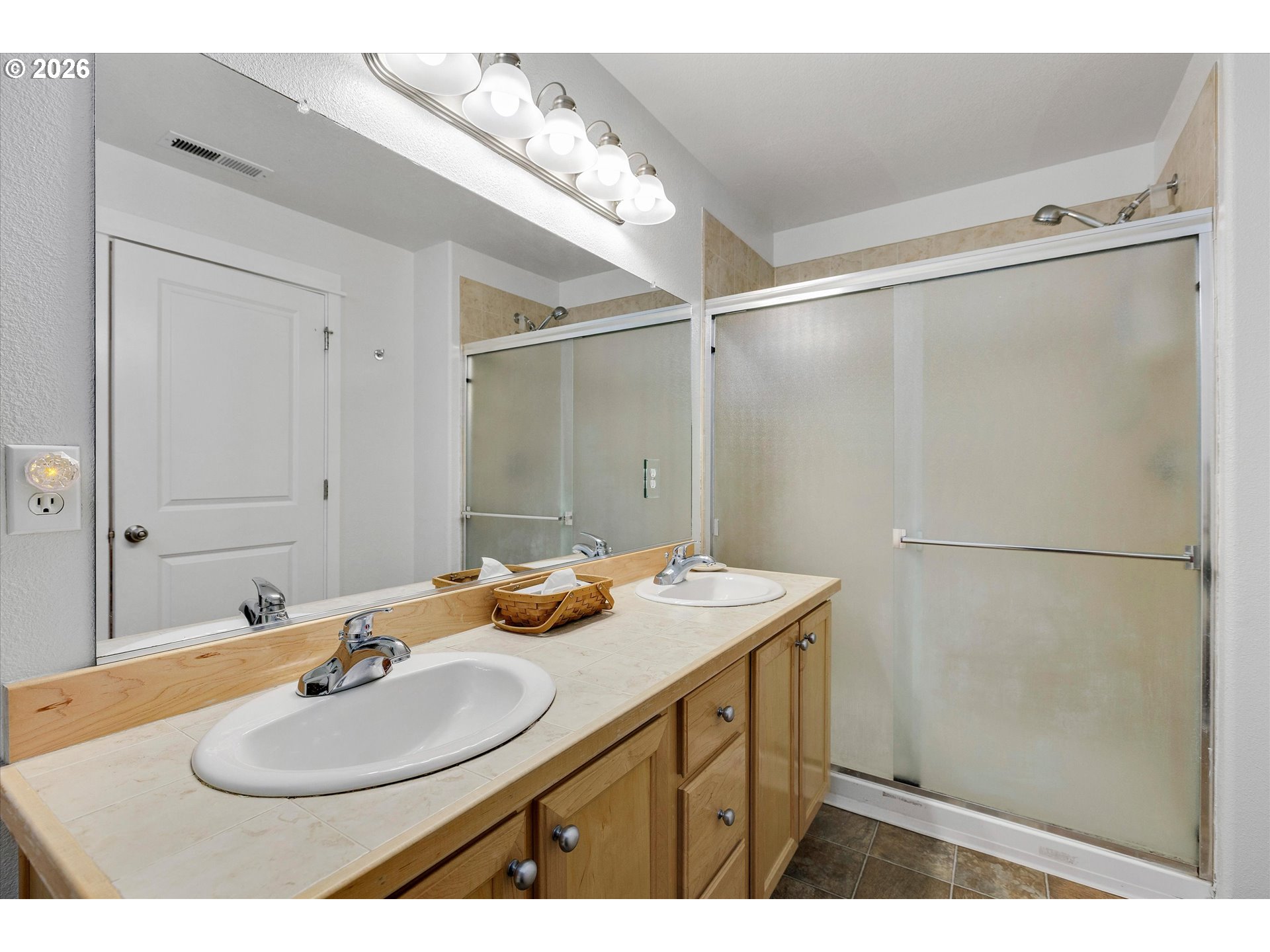 Photo #21: 522309602 Listing: Photo #21