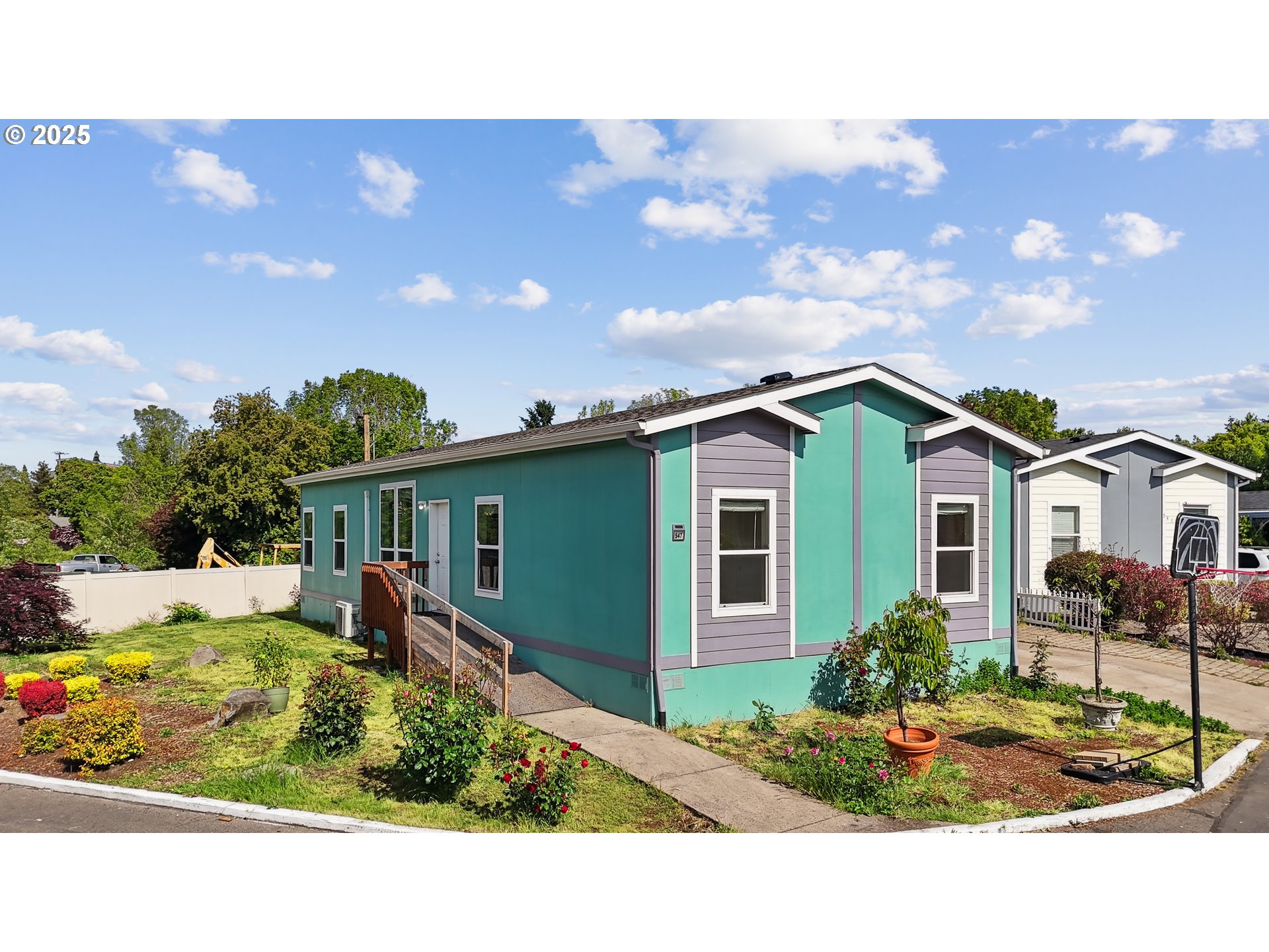 547 SW GEORGETOWN WAY UNIT 27, Beaverton, OR, 97006