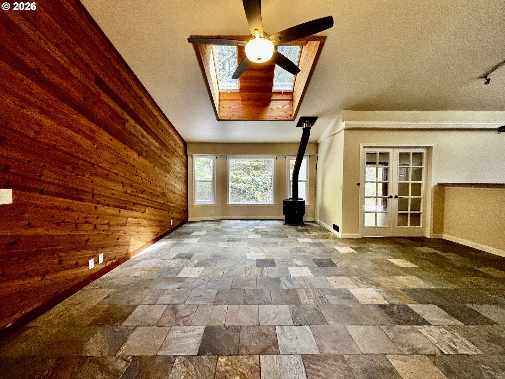 Property photo 16 of 48