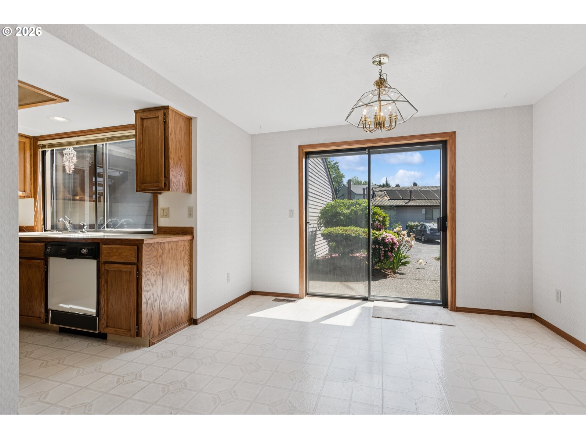Photo #10: 523626380 Listing: Photo #10
