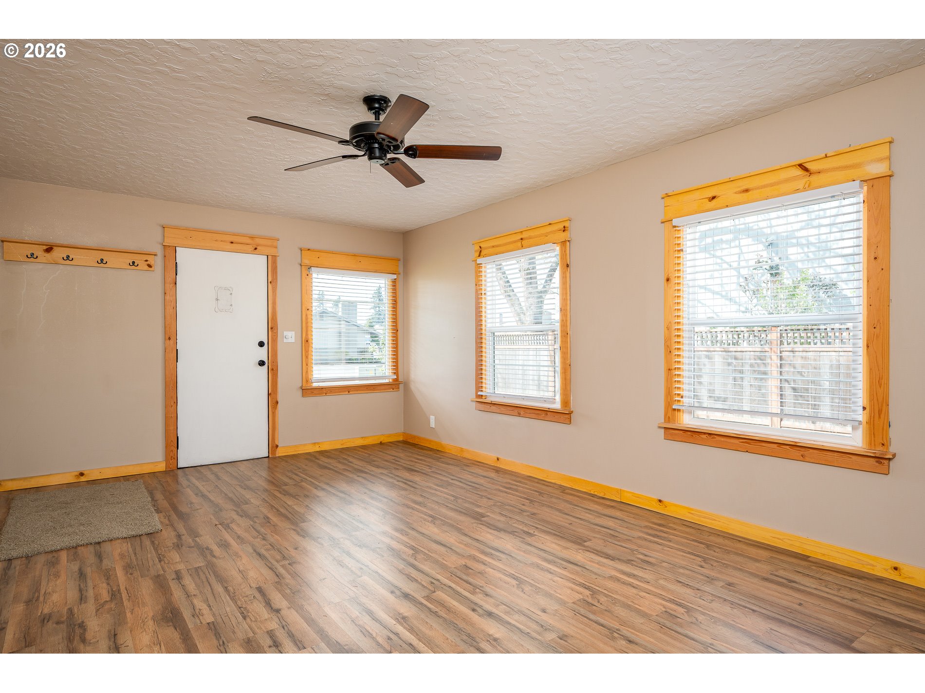 1520 N MAPLE ST, Canby, OR, 97013