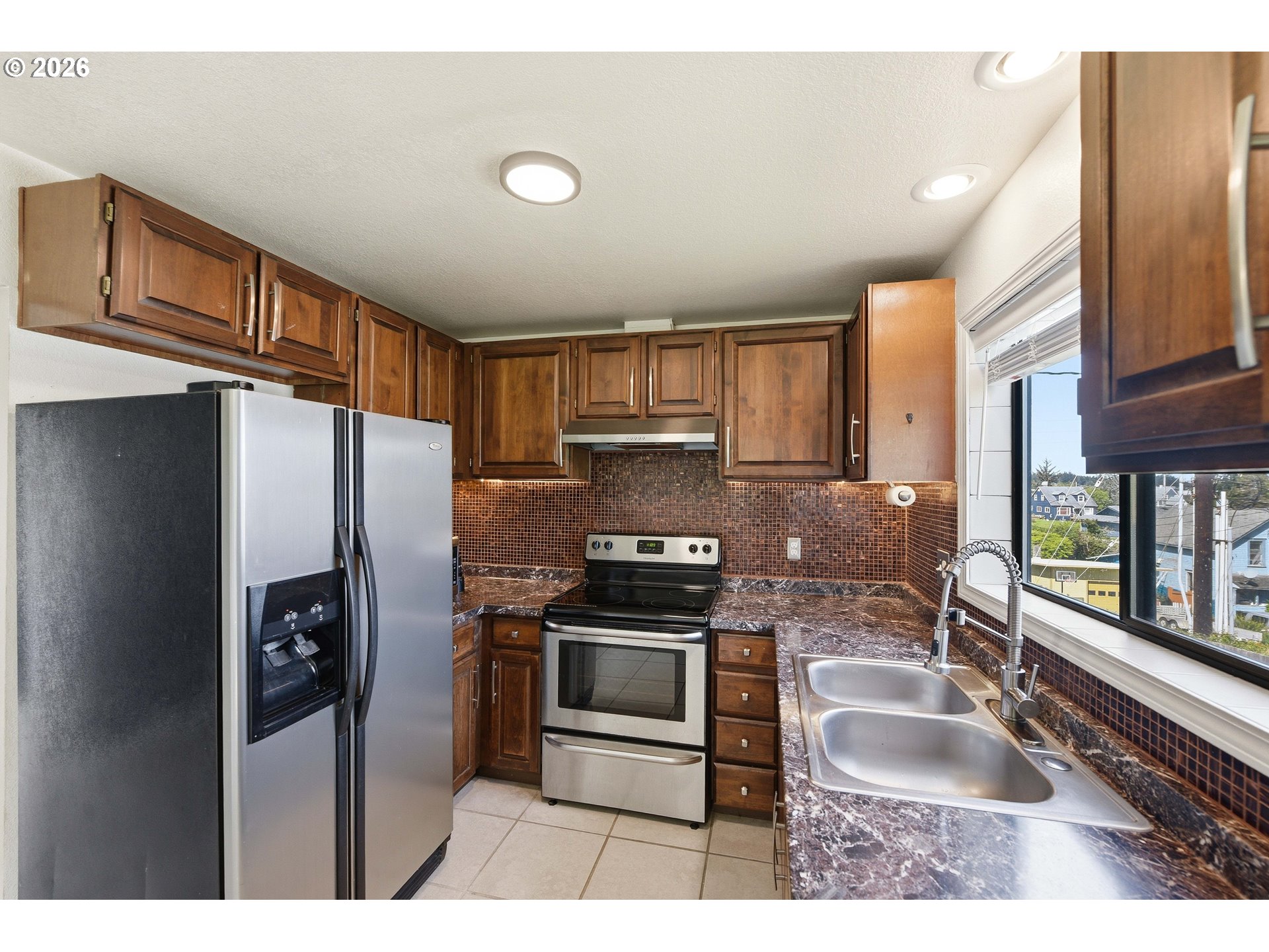 2149 HAMILTON ST, North Bend, OR, 97459