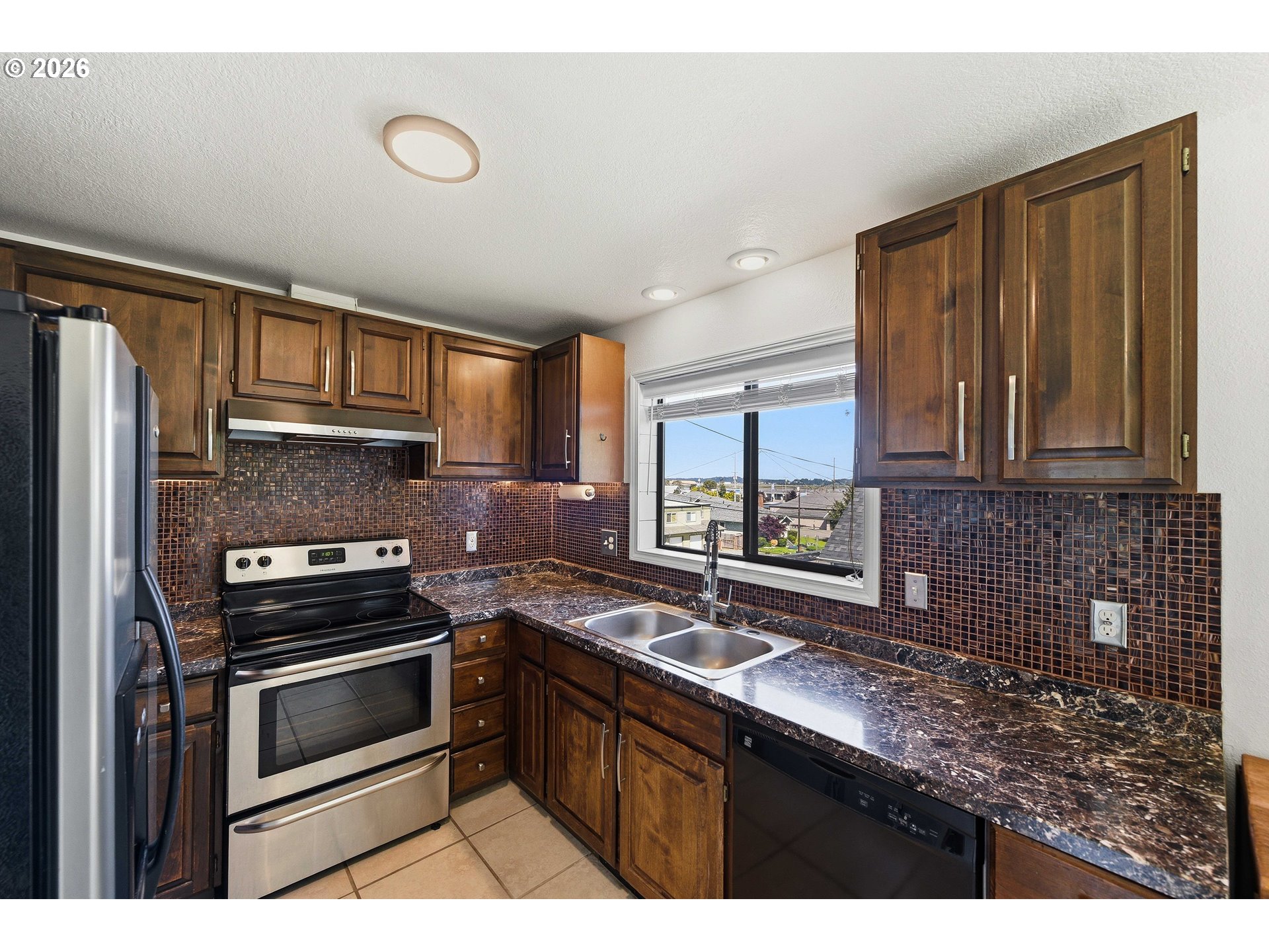 2149 HAMILTON ST, North Bend, OR, 97459