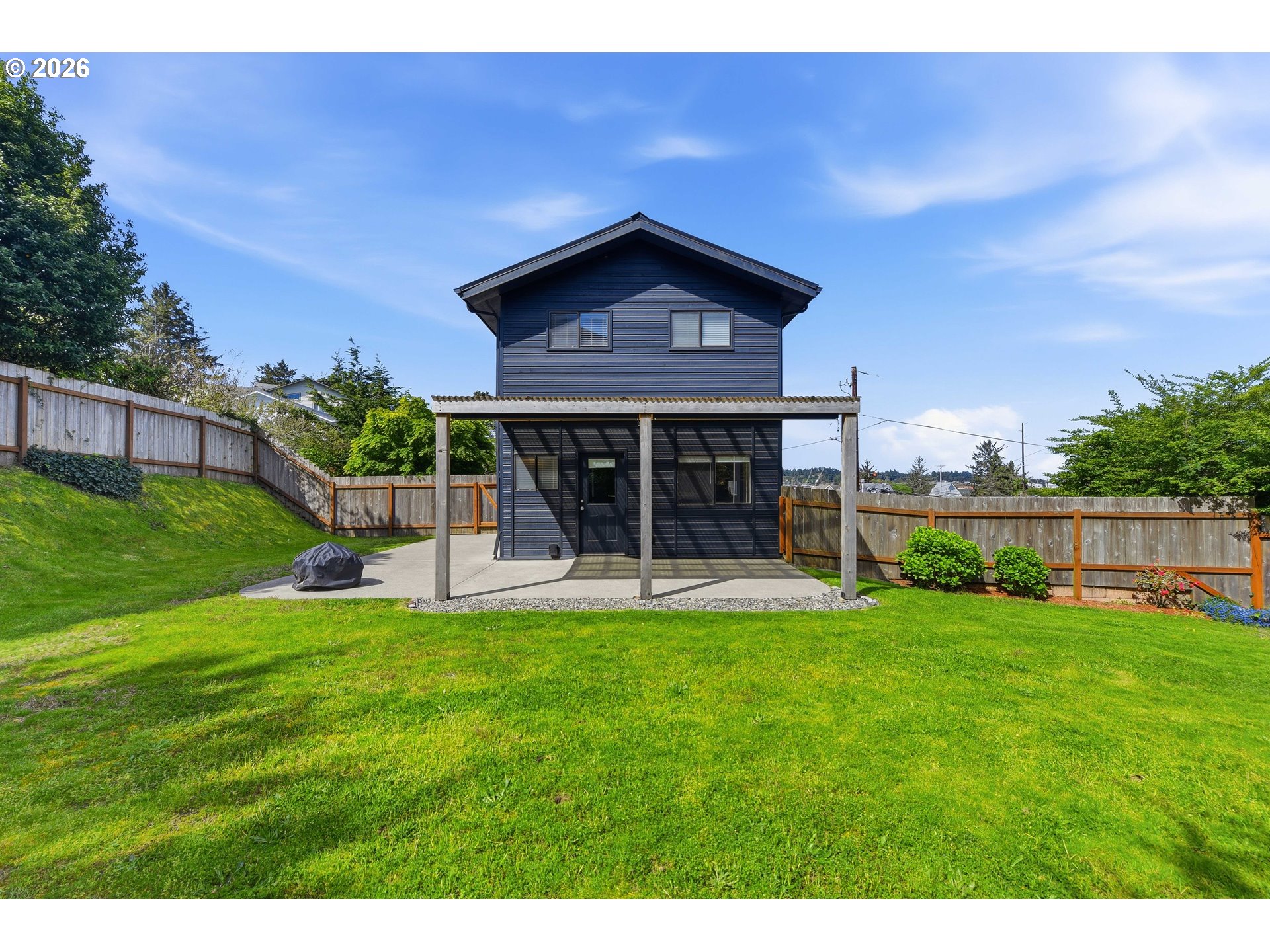 2149 HAMILTON ST, North Bend, OR, 97459