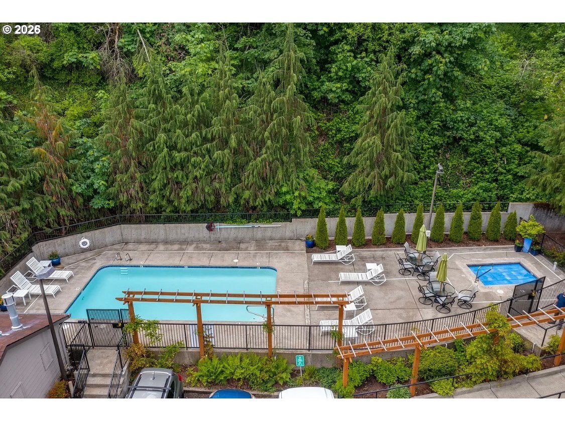 Photo #1: 524313585 Listing: Photo #1