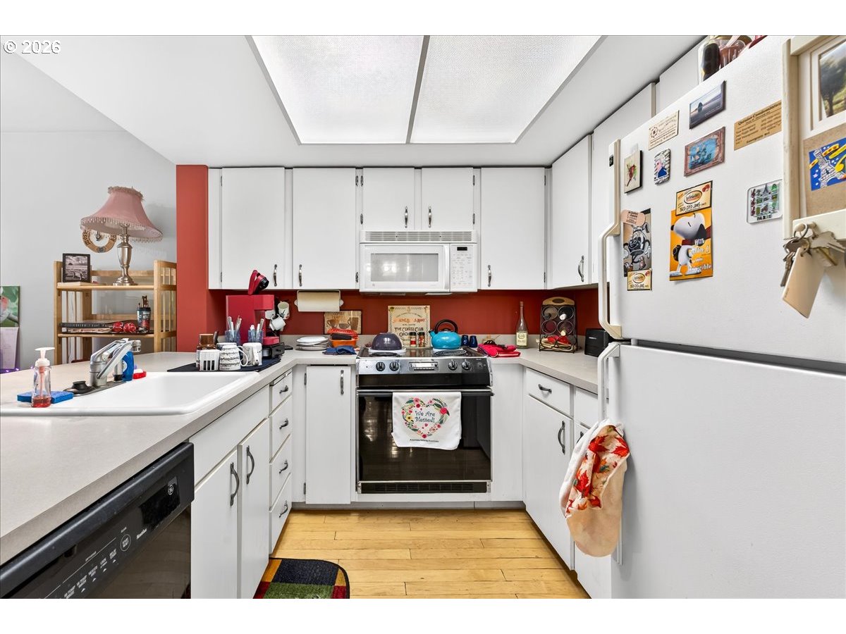 Photo #6: 524399825 Listing: Photo #6