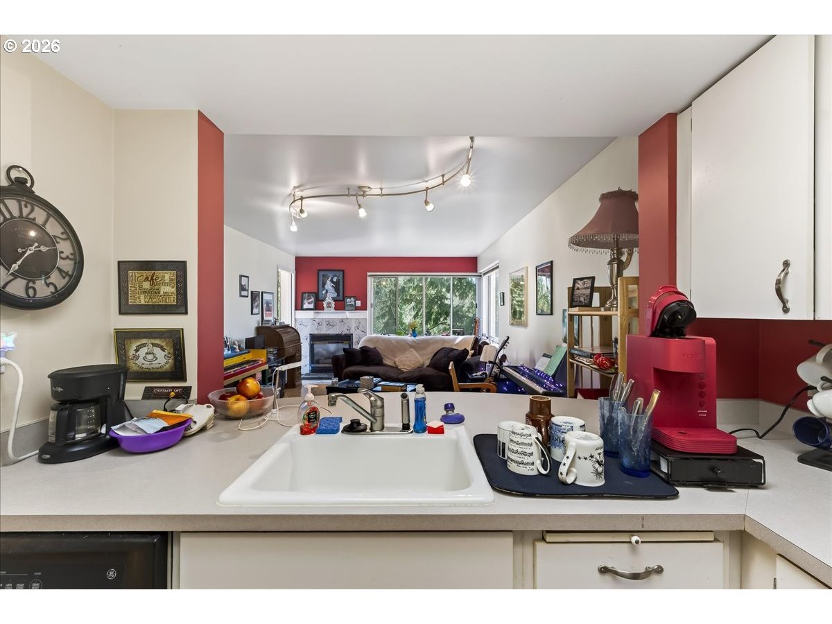 Photo #7: 524399825 Listing: Photo #7