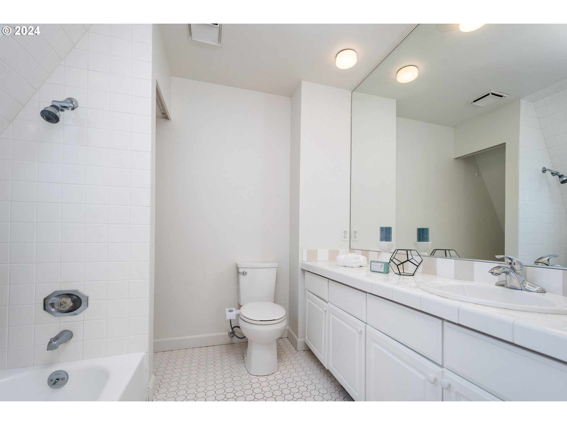 Photo #13: 524543263 Listing: Photo #13