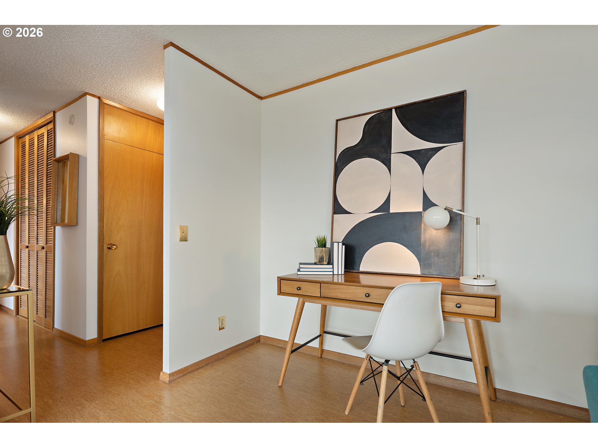 Photo #2: 525302011 Listing: Photo #2