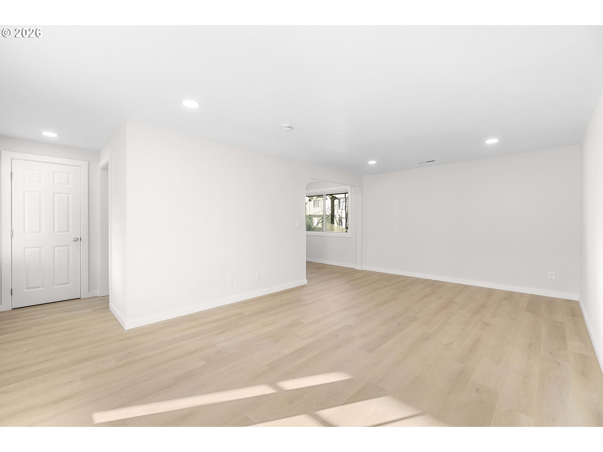 Photo #2: 526672854 Listing: Photo #2