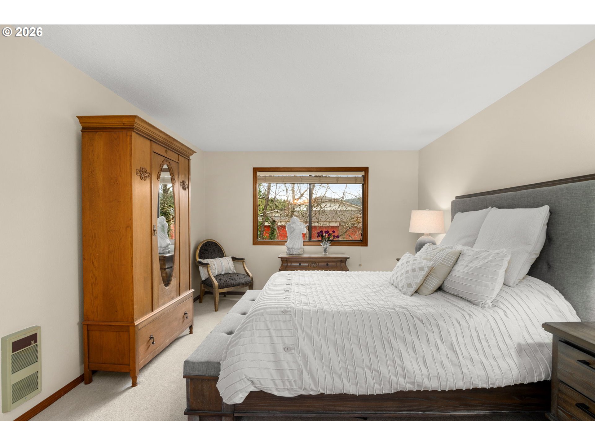 Photo #8: 526843810 Listing: Photo #8