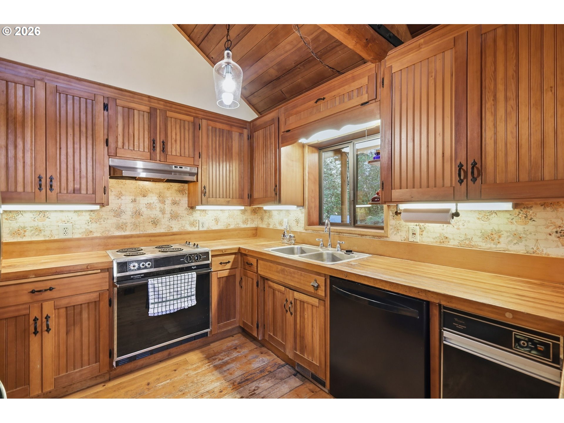Property photo 11 of 48