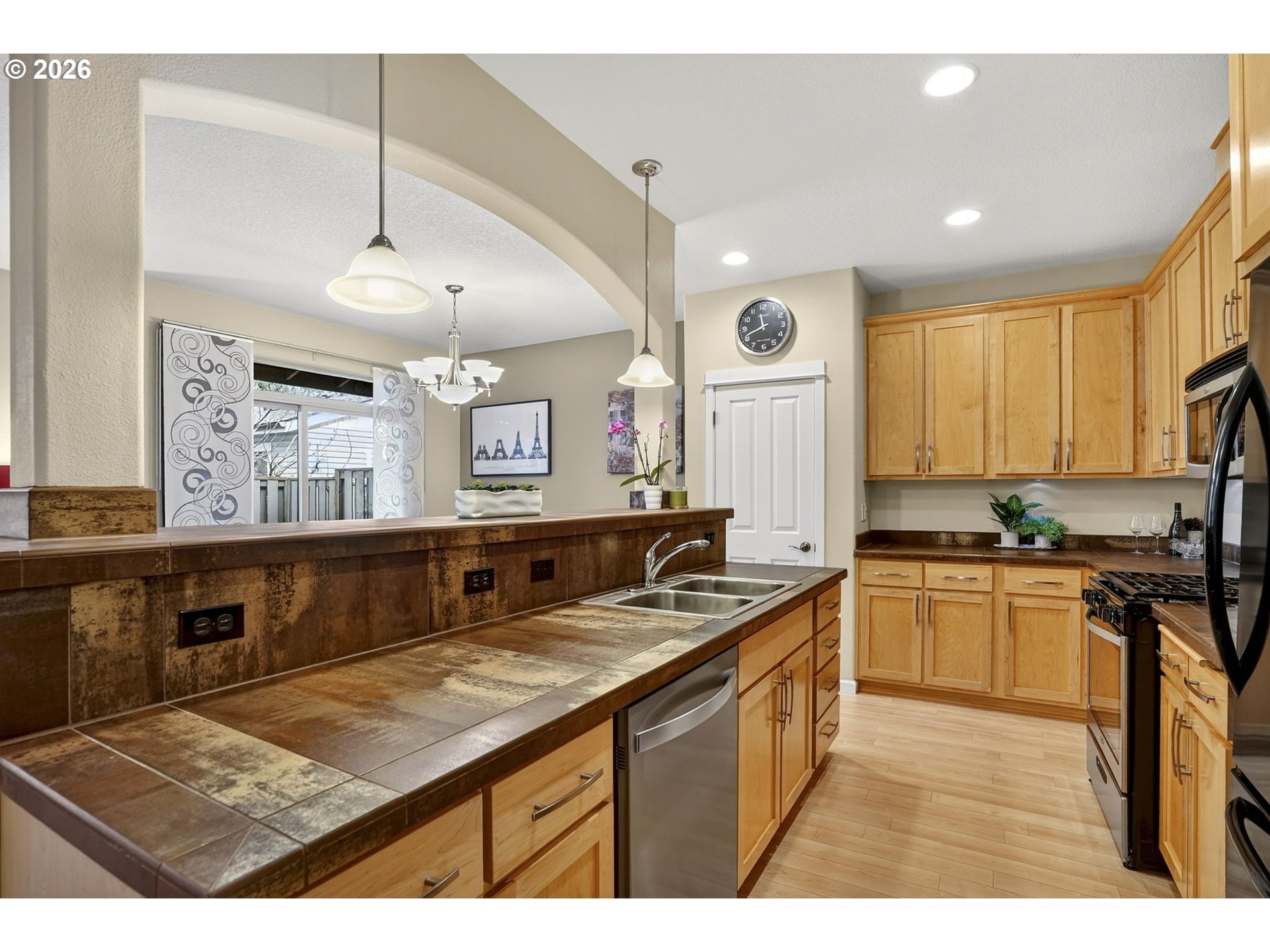 Photo #12: 527386848 Listing: Photo #12