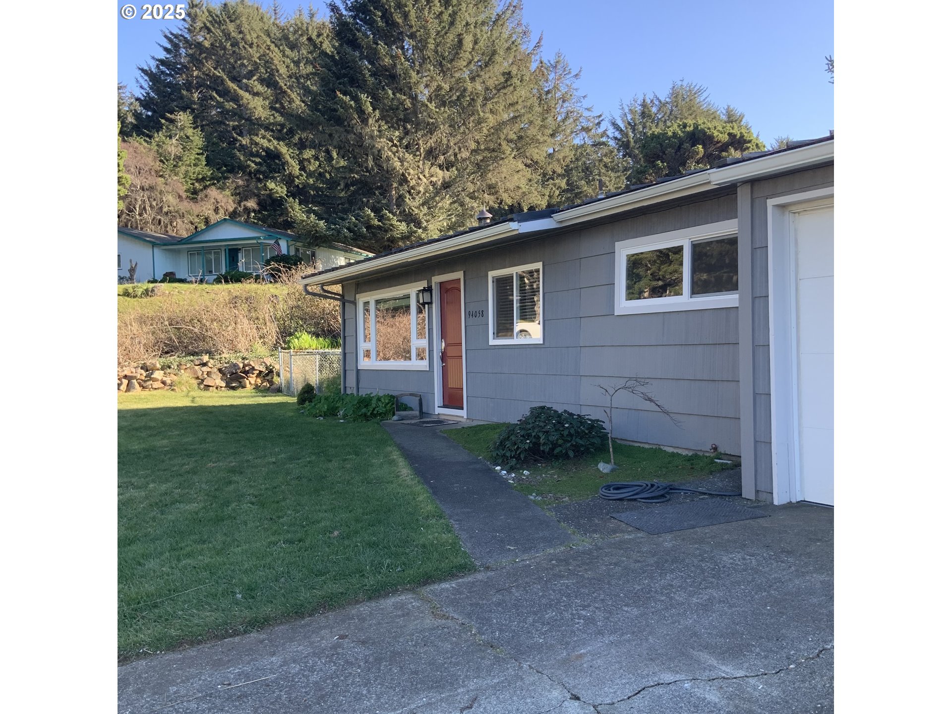 Photo of 94058 IRIS ST Gold Beach OR 97444