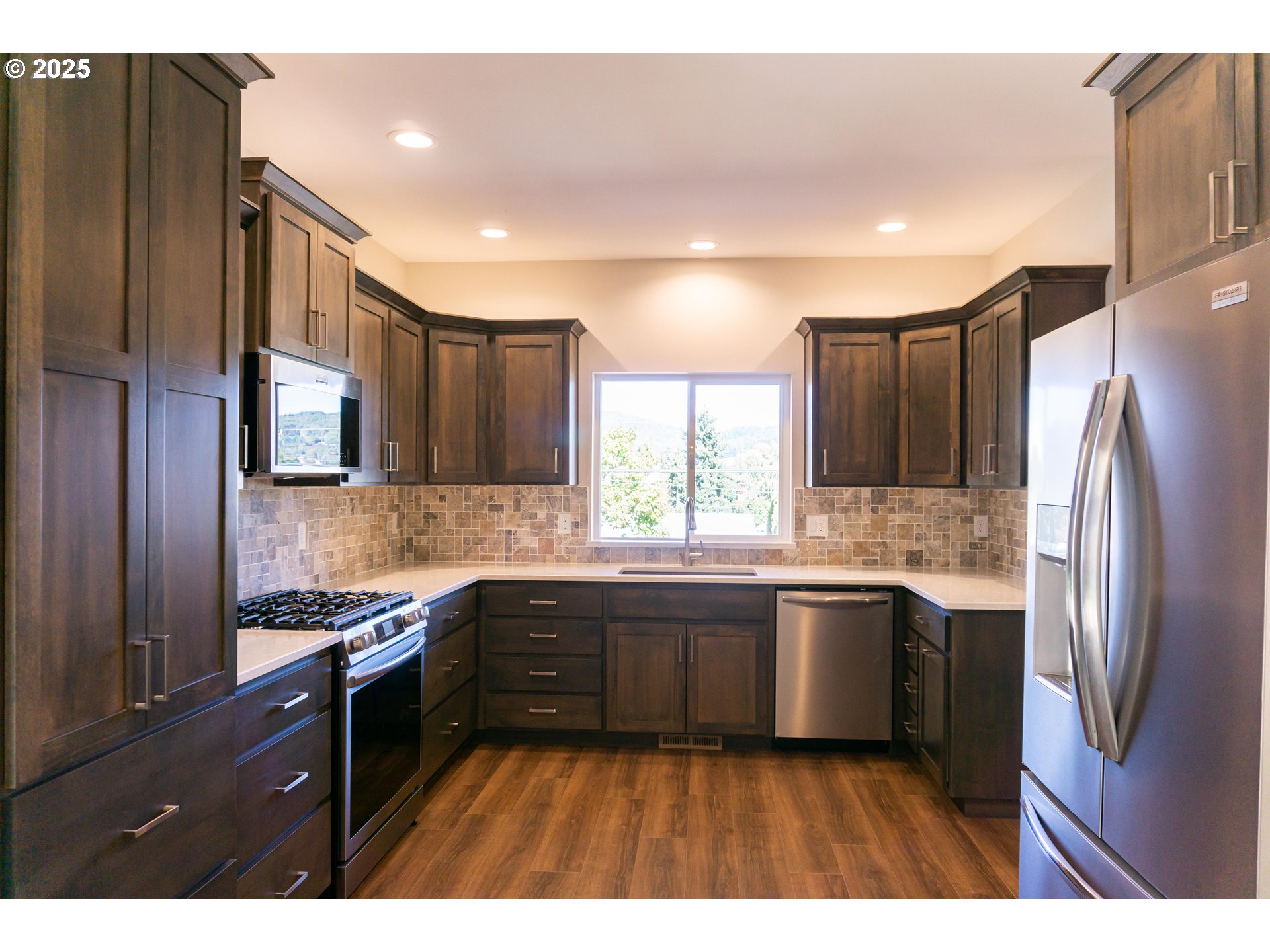 240 SW Jefferson ST, Sheridan, OR, 97378