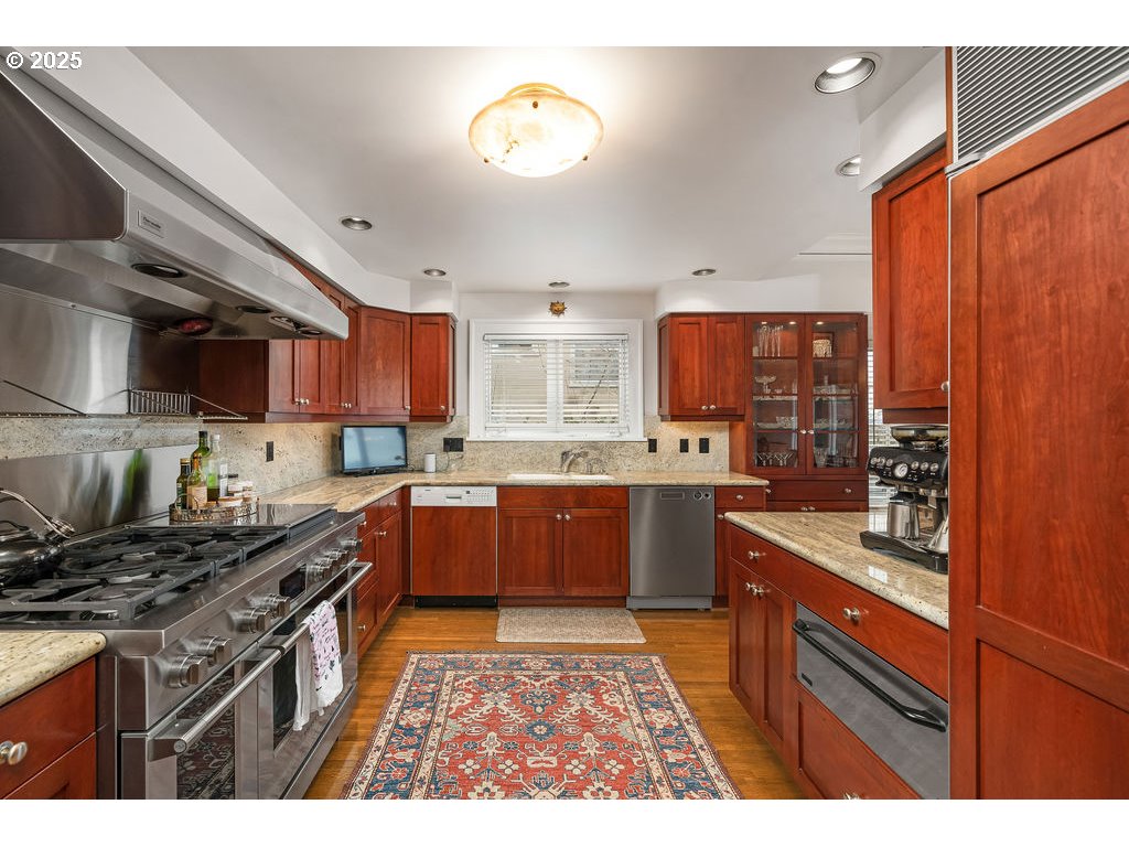 745 NW CULPEPPER TER, Portland, OR, 97210