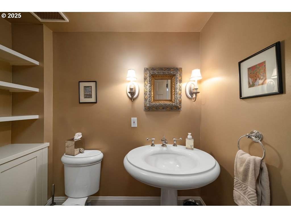 745 NW CULPEPPER TER, Portland, OR, 97210