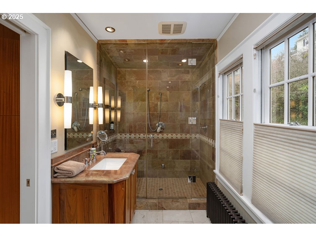 745 NW CULPEPPER TER, Portland, OR, 97210