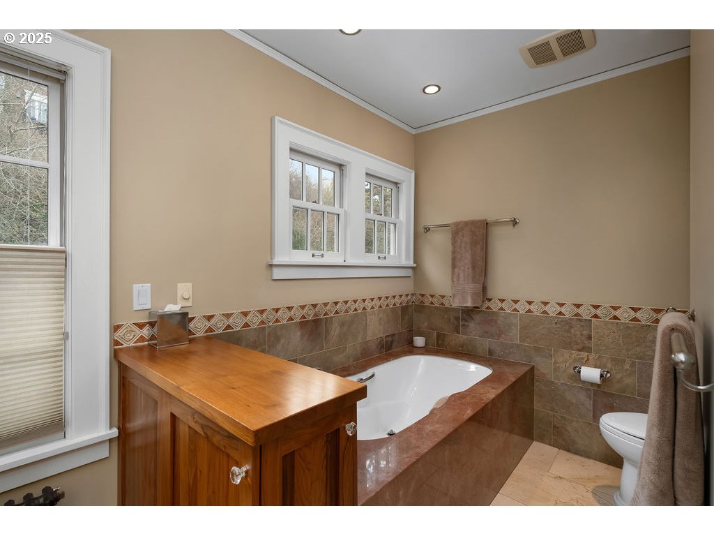 745 NW CULPEPPER TER, Portland, OR, 97210