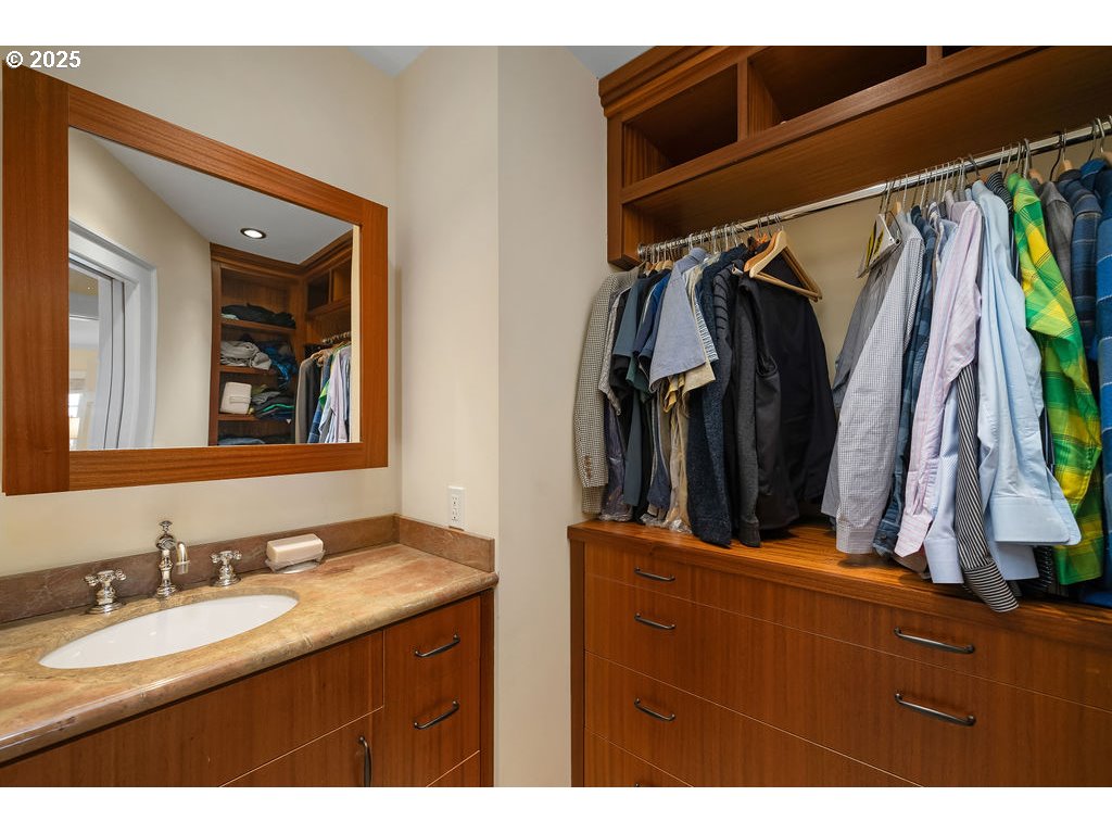 745 NW CULPEPPER TER, Portland, OR, 97210