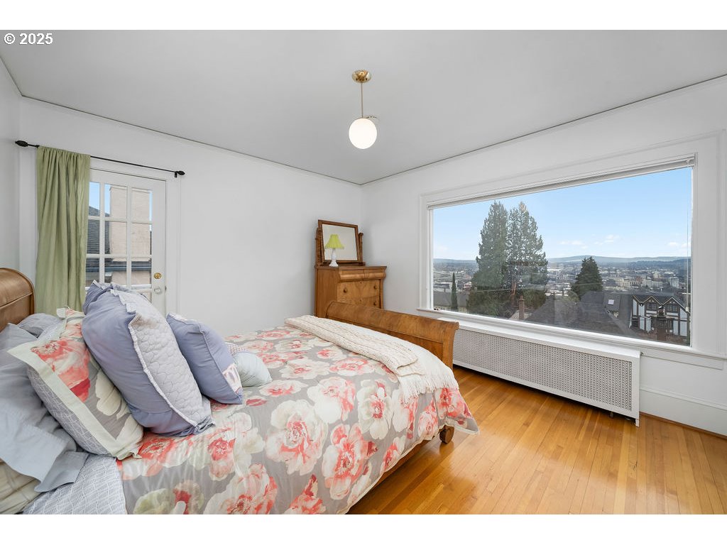 745 NW CULPEPPER TER, Portland, OR, 97210