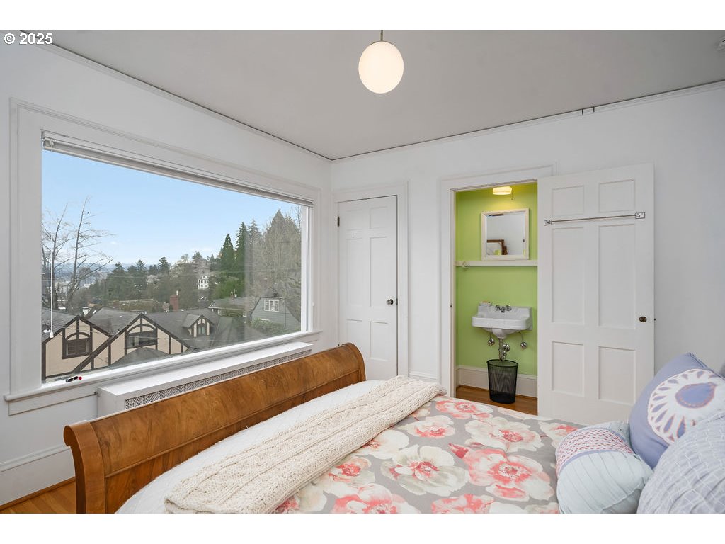 745 NW CULPEPPER TER, Portland, OR, 97210