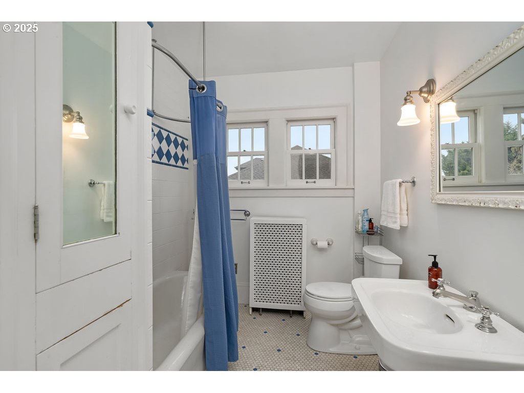 745 NW CULPEPPER TER, Portland, OR, 97210