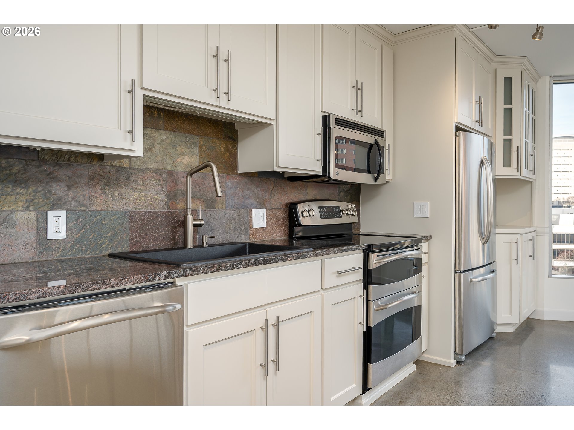 Photo #13: 529759361 Listing: Photo #13