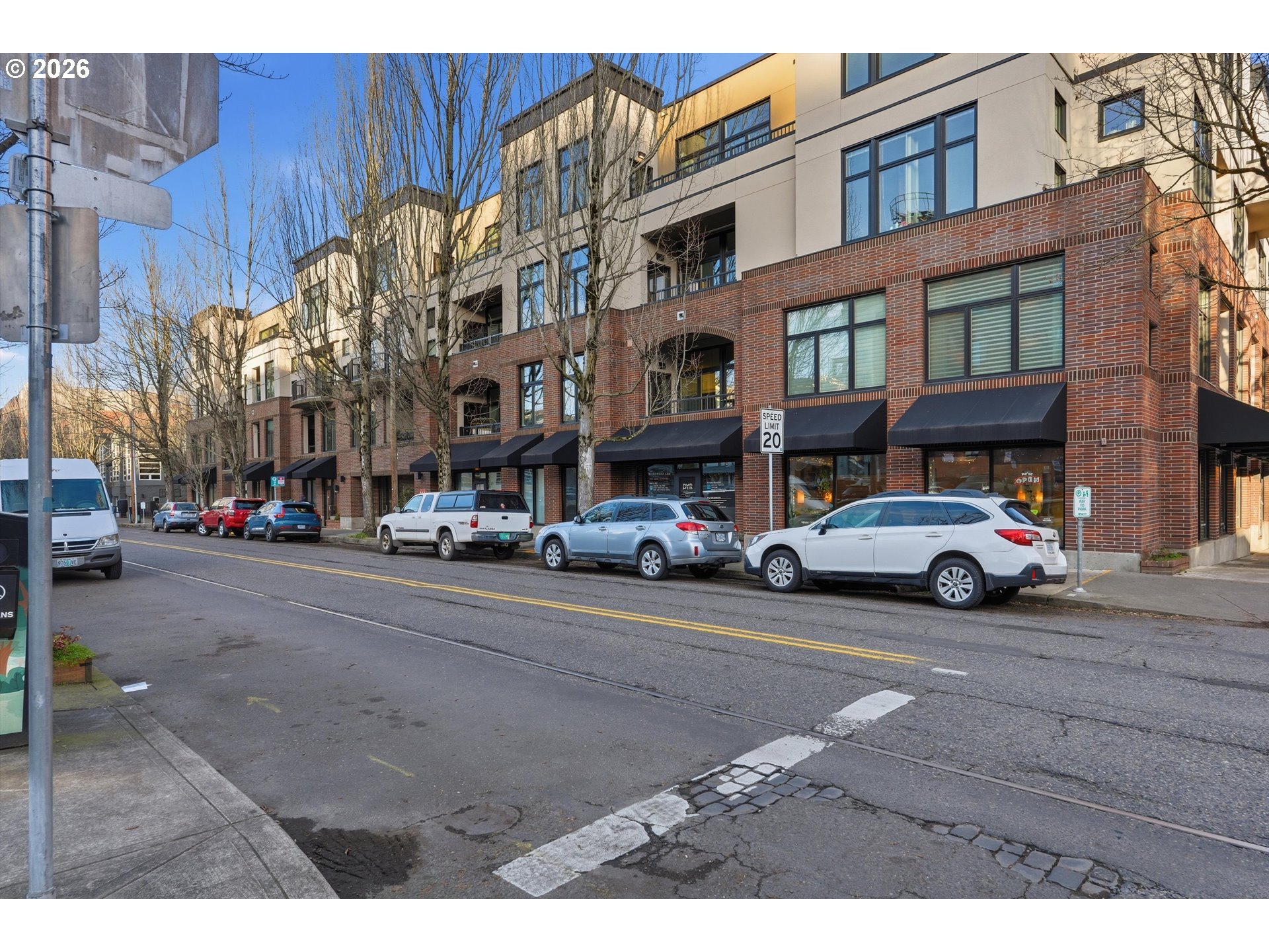 620 NW NAITO PKWY UNIT B12, Portland, OR, 97209